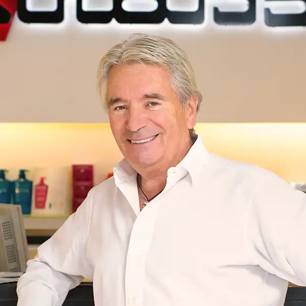 Gesellschafter Peter Strassl, Preisträger des „Oscar der Frisöre“ und Gewinner des “Life Award“ der Frisöre